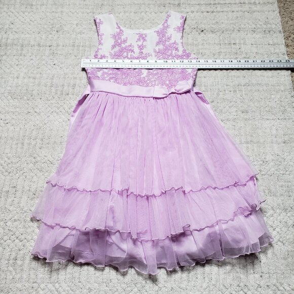 Jona Michelle Lace and Belted Fancy Dress Size 10 - Picture 8 of 9